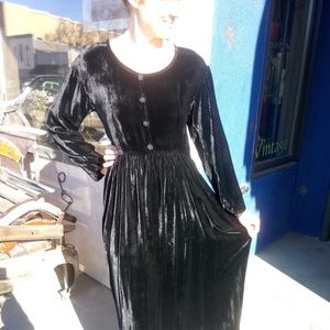 VTG 90's Black Velvet Dress